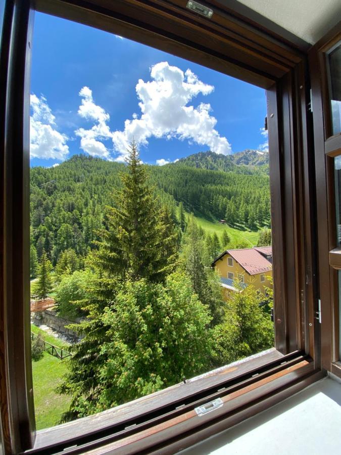 Chalet Della Luna Claviere Exterior photo